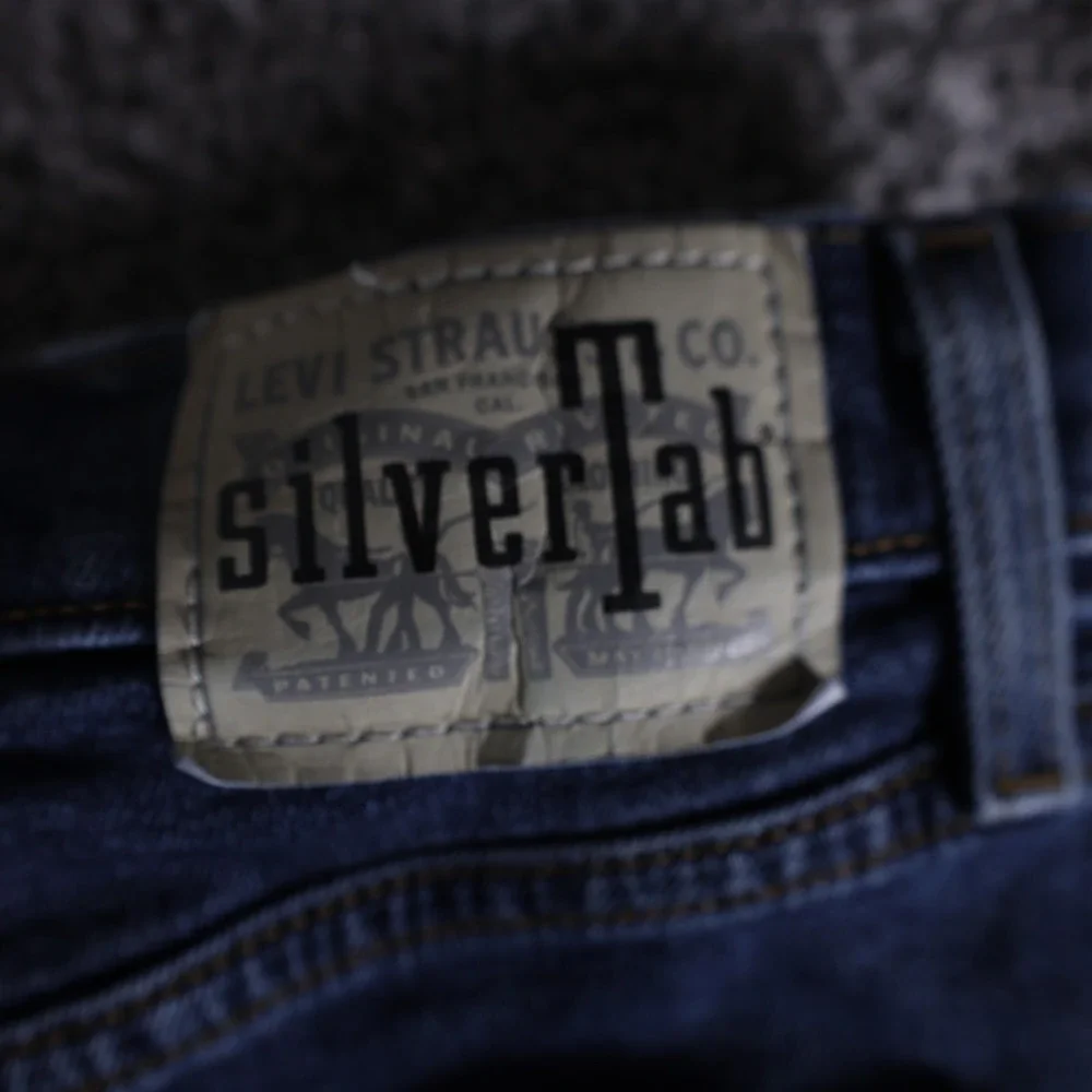Levi's SilverTab Mom Jeans Women's 28x27 Dark Wash High Rise Tapered Denim